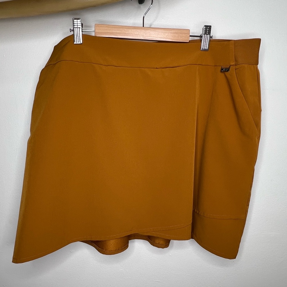 Brand New - Greg Norman Gn Collection Women's Woven Pull On Golf Skort
